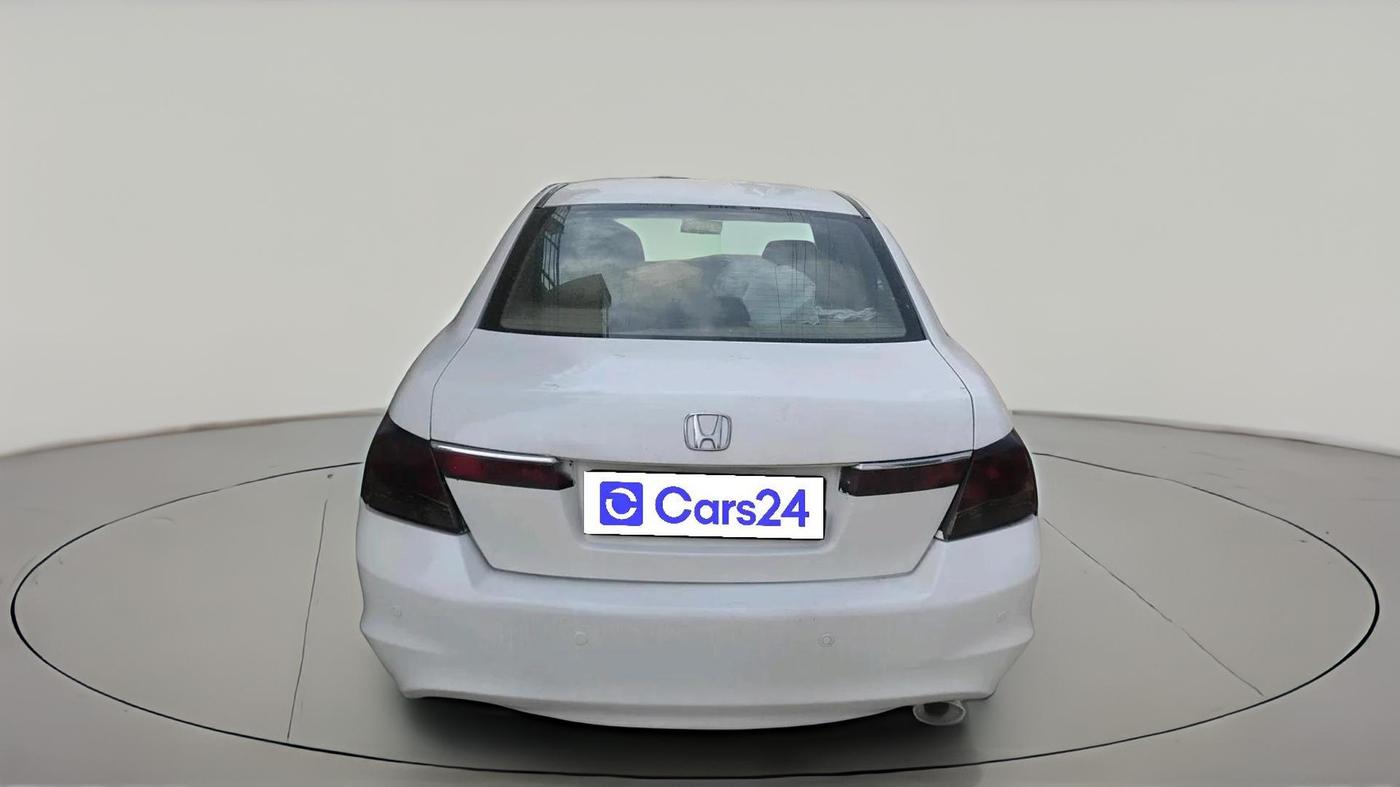 2011 Honda Accord 2.4L I-VTEC AT, CNG, Automatic, 1,49,561 km, exterior