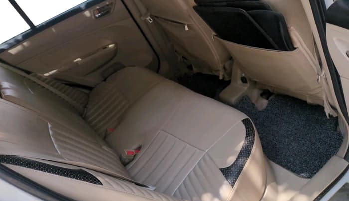 2016 Maruti Swift Dzire VXI, Petrol, Manual, 1,23,402 km, interior