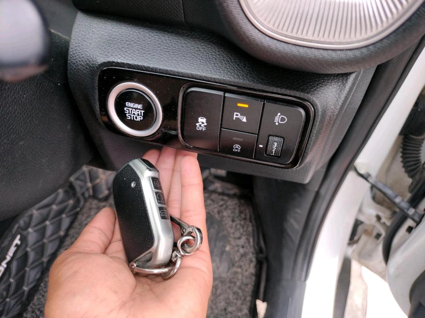 2024 KIA SONET HTX 1.5 DIESEL IMT, Diesel, Manual, 20,756 km, interior