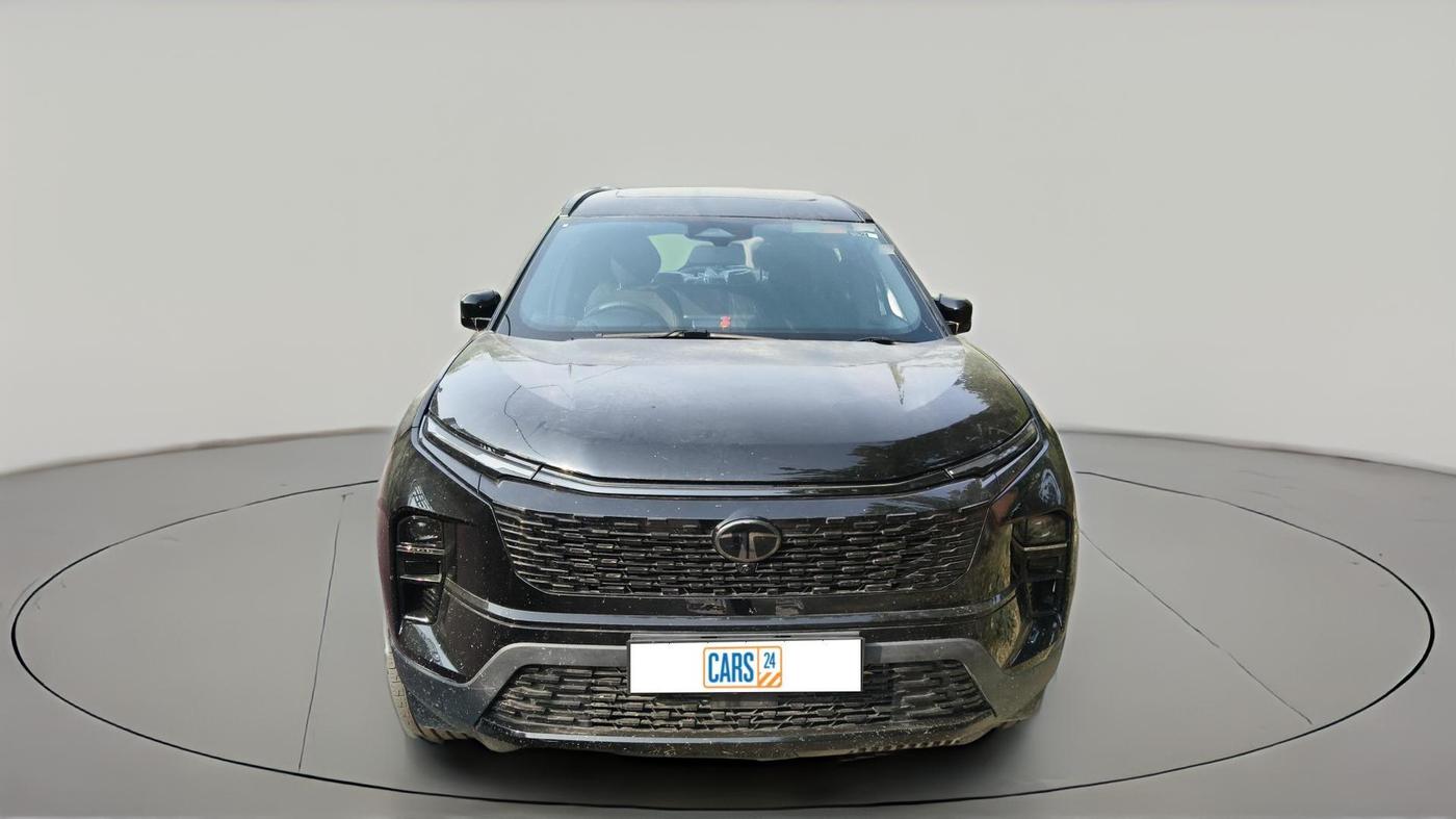 2025 Tata Safari ADVENTURE PLUS DARK EDITION AT, Diesel, Automatic, 4,500 km, exterior