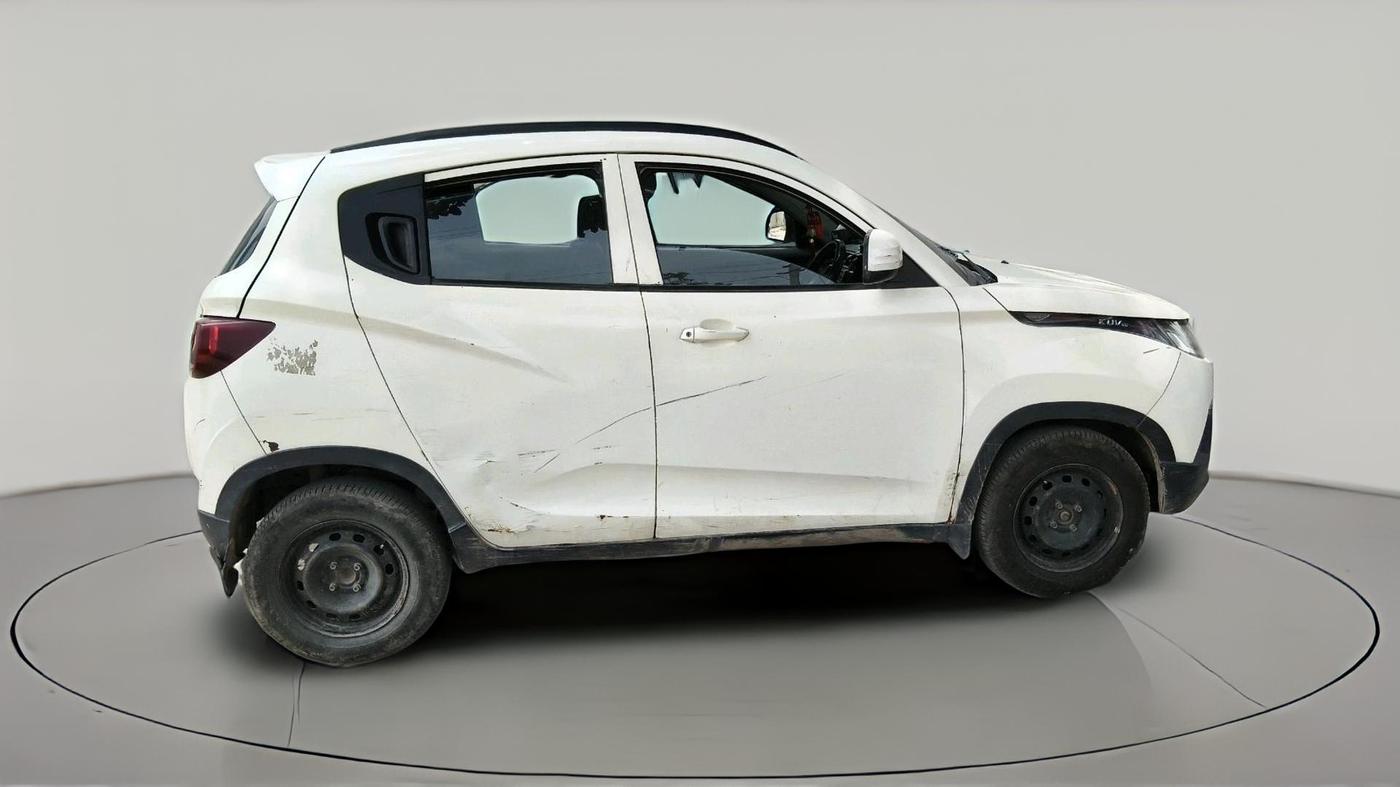 2016 Mahindra Kuv100 K4 D 6 STR, Diesel, Manual, 2,15,258 km, exterior