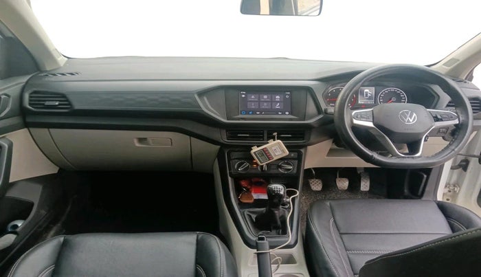 2023 Volkswagen TAIGUN COMFORTLINE 1.0 TSI MT, Petrol, Manual, 45,700 km, interior