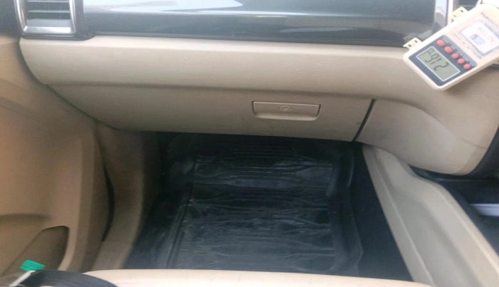 2020 Ford Endeavour TITANIUM PLUS 2.0 4X2 AT SUNROOF, Diesel, Automatic, 1,06,161 km, interior