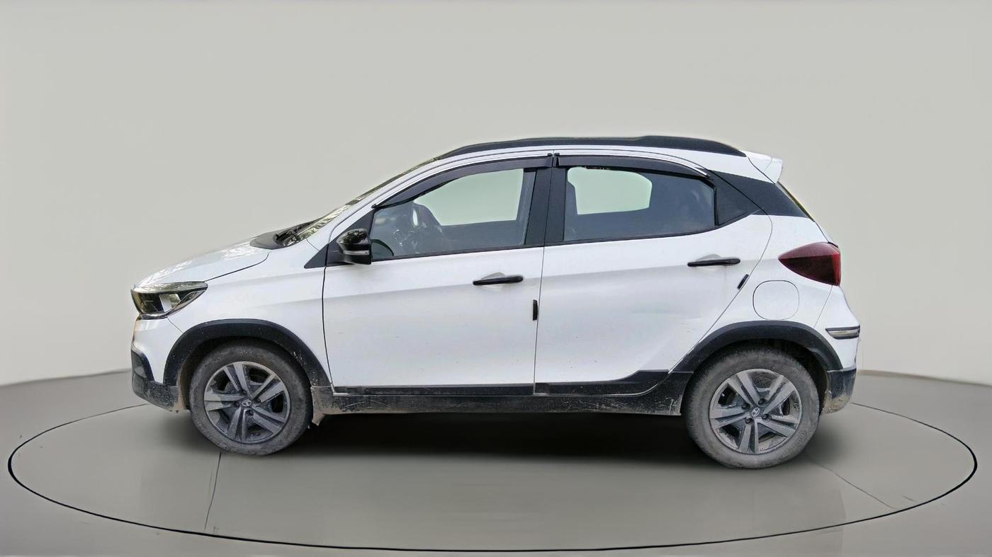 2022 Tata TIAGO NRG XZ MT, Petrol, Manual, 90,461 km, exterior