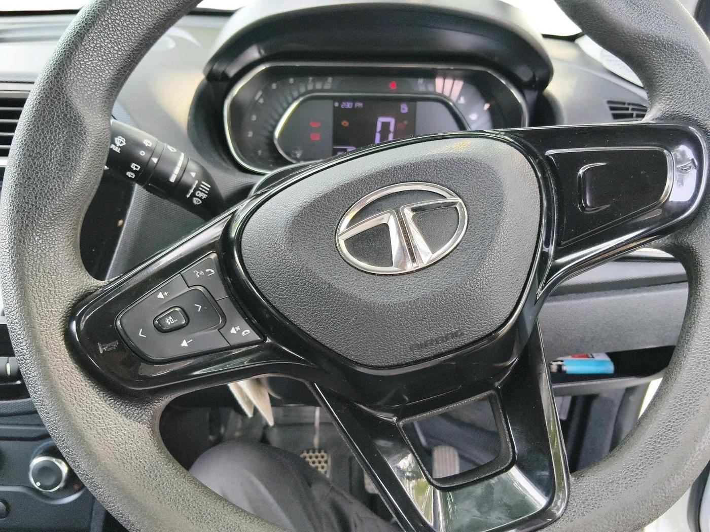2022 Tata TIAGO NRG XZ MT, Petrol, Manual, 90,461 km, interior