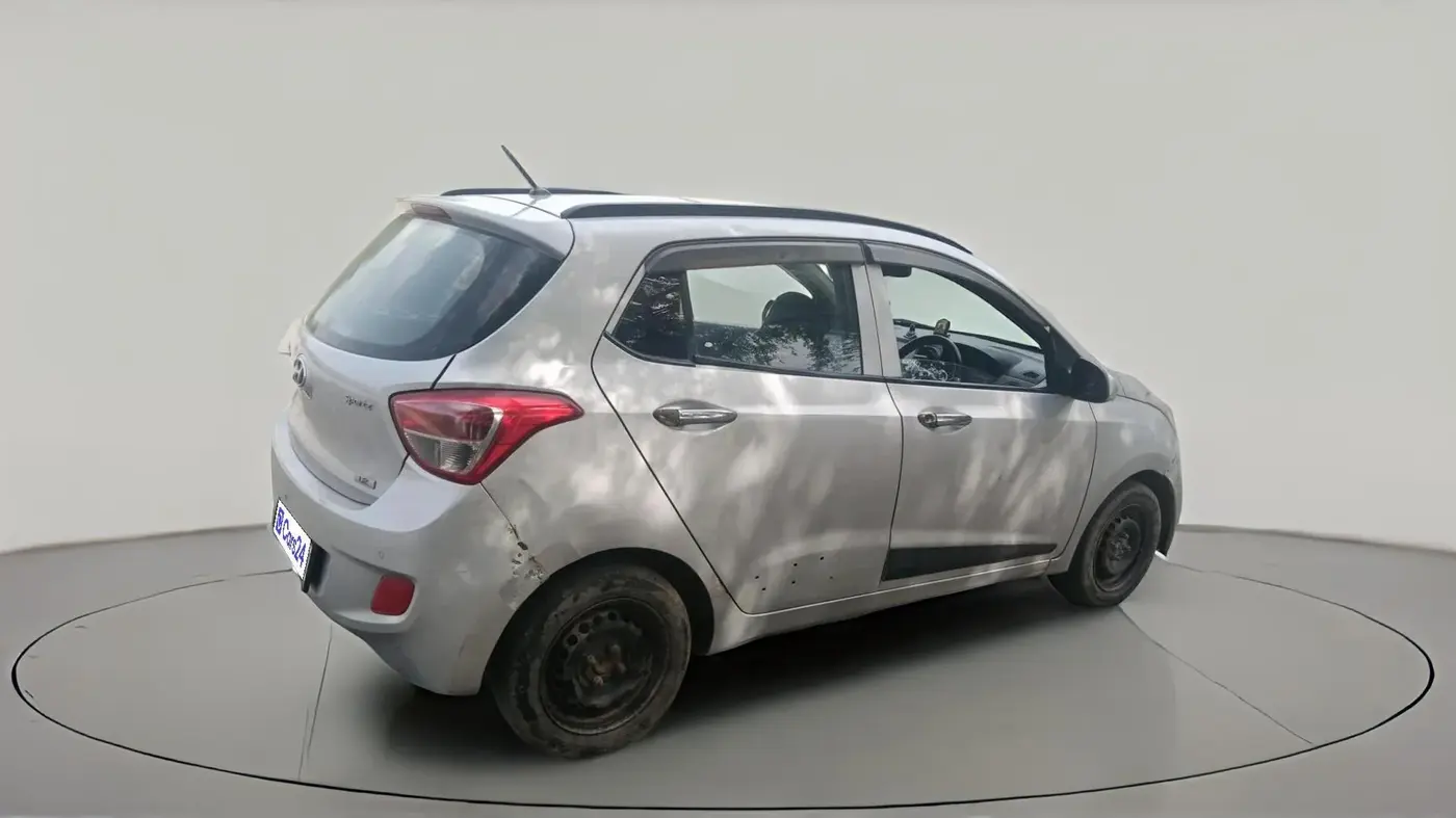 2016 Hyundai Grand i10 SPORTZ 1.2 KAPPA VTVT, CNG, Manual, 1,15,900 km, exterior