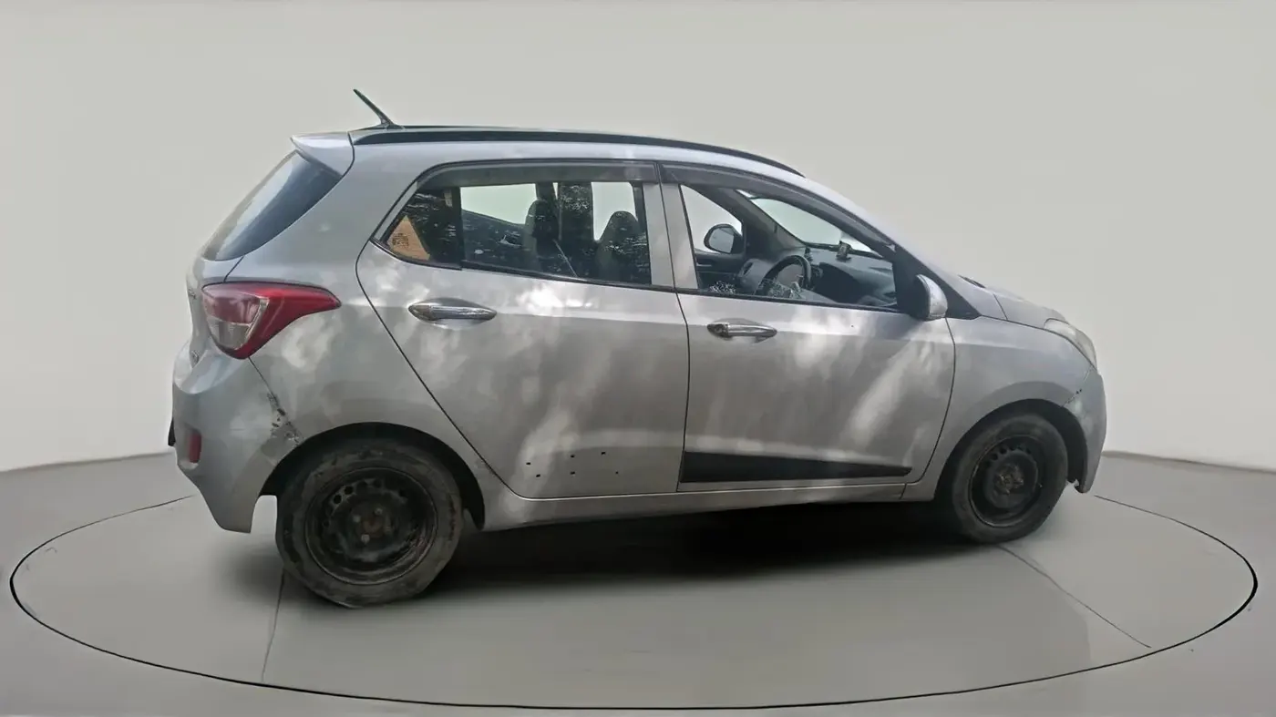 2016 Hyundai Grand i10 SPORTZ 1.2 KAPPA VTVT, CNG, Manual, 1,15,900 km, exterior