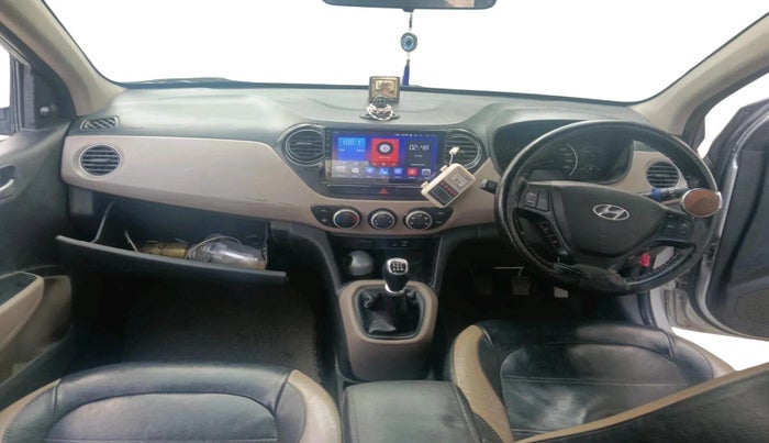 2016 Hyundai Grand i10 SPORTZ 1.2 KAPPA VTVT, CNG, Manual, 1,15,015 km, interior