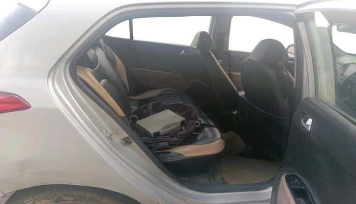 2016 Hyundai Grand i10 SPORTZ 1.2 KAPPA VTVT, CNG, Manual, 1,15,015 km, interior