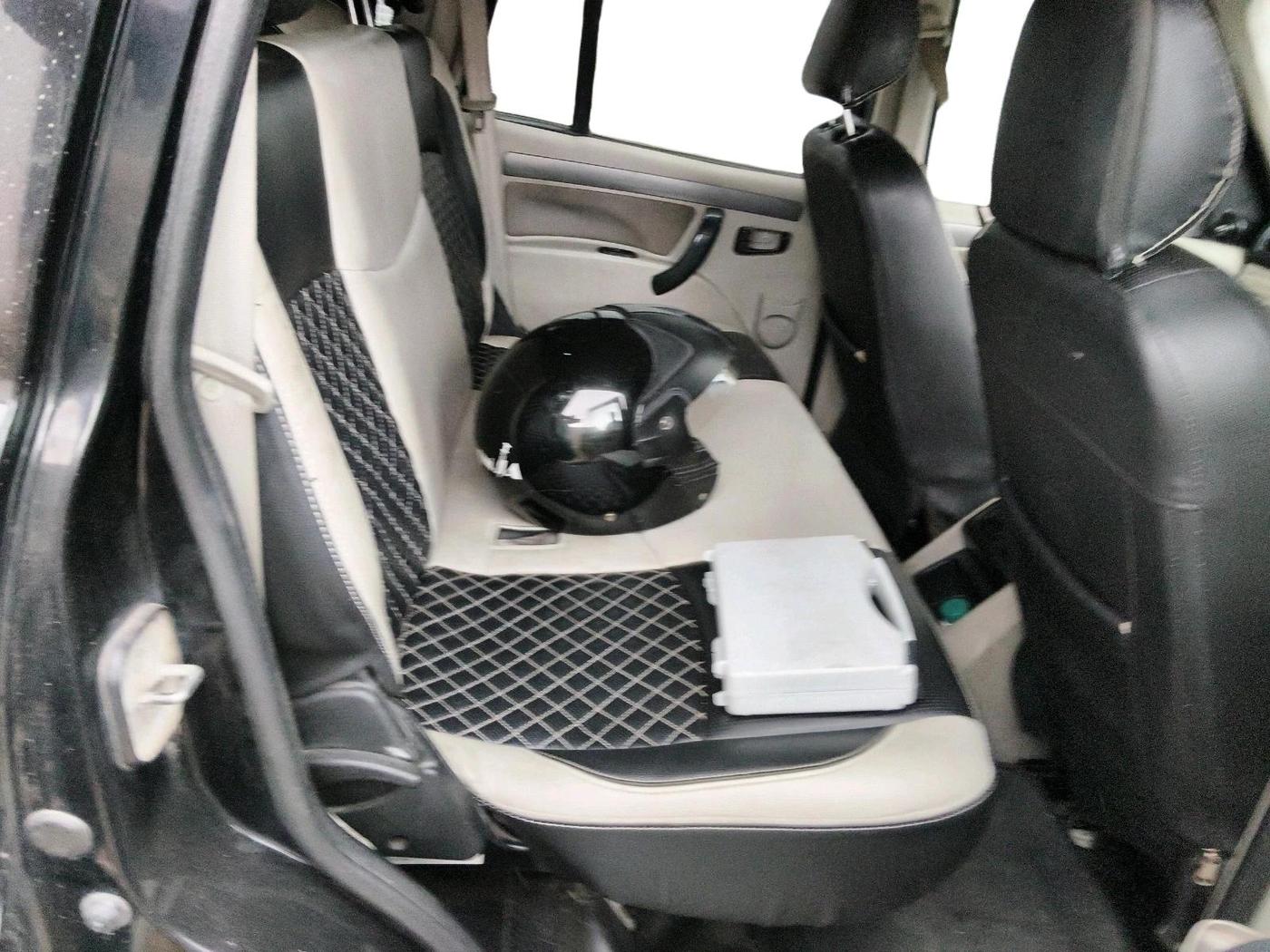 2021 Mahindra Scorpio S5, Diesel, Manual, 1,25,599 km, interior