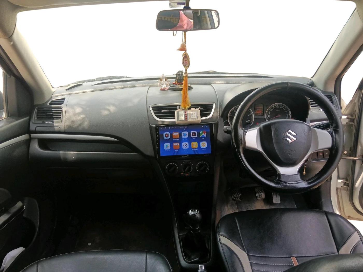 2017 Maruti Swift VDI, Diesel, Manual, 1,52,056 km, interior