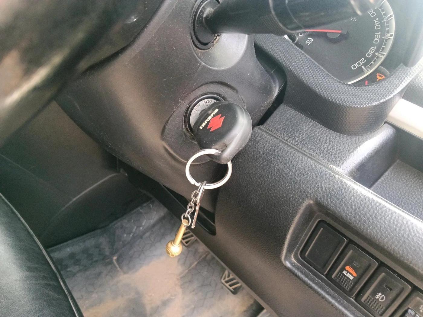 2017 Maruti Swift VDI, Diesel, Manual, 1,52,056 km, interior