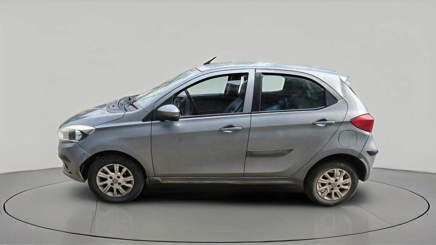 2018 Tata Tiago XZ DIESEL, Diesel, Manual, 1,30,057 km, exterior