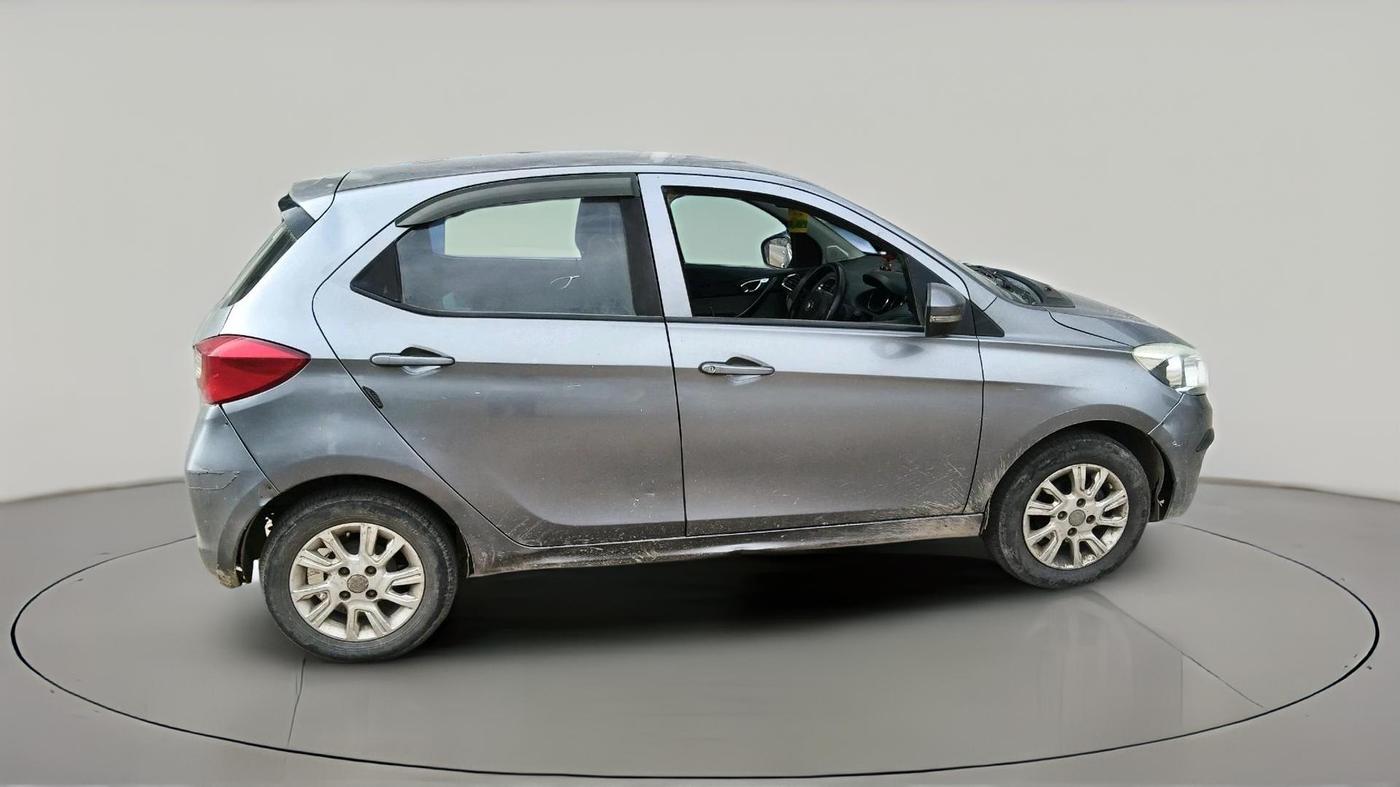 2018 Tata Tiago XZ DIESEL, Diesel, Manual, 1,30,057 km, exterior
