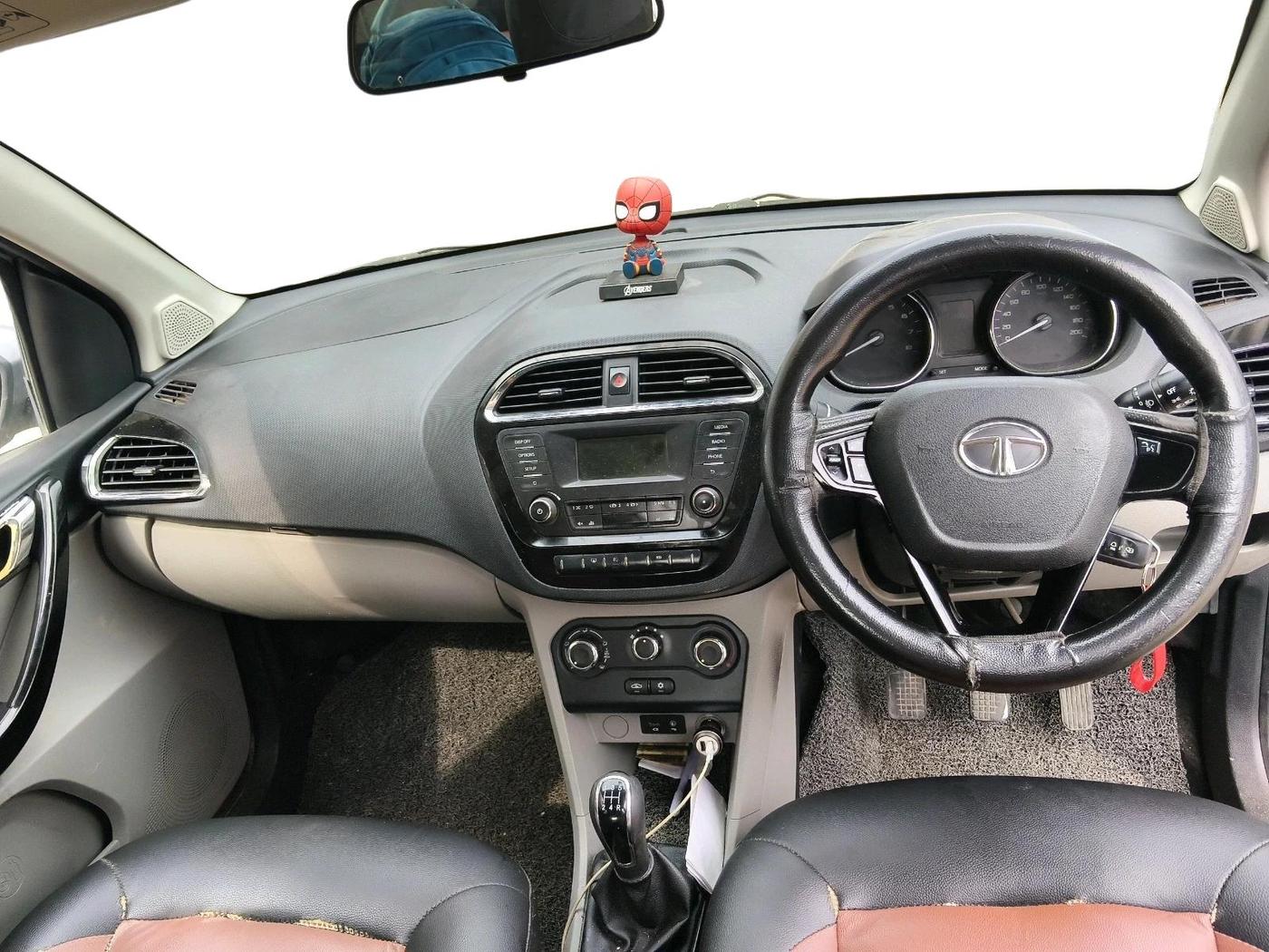 2018 Tata Tiago XZ DIESEL, Diesel, Manual, 1,30,057 km, interior