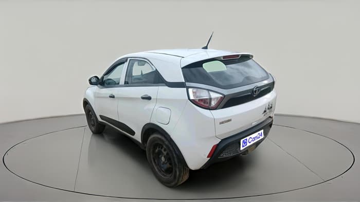 2018 Tata NEXON XM DIESEL, Diesel, Manual, 1,55,589 km, exterior