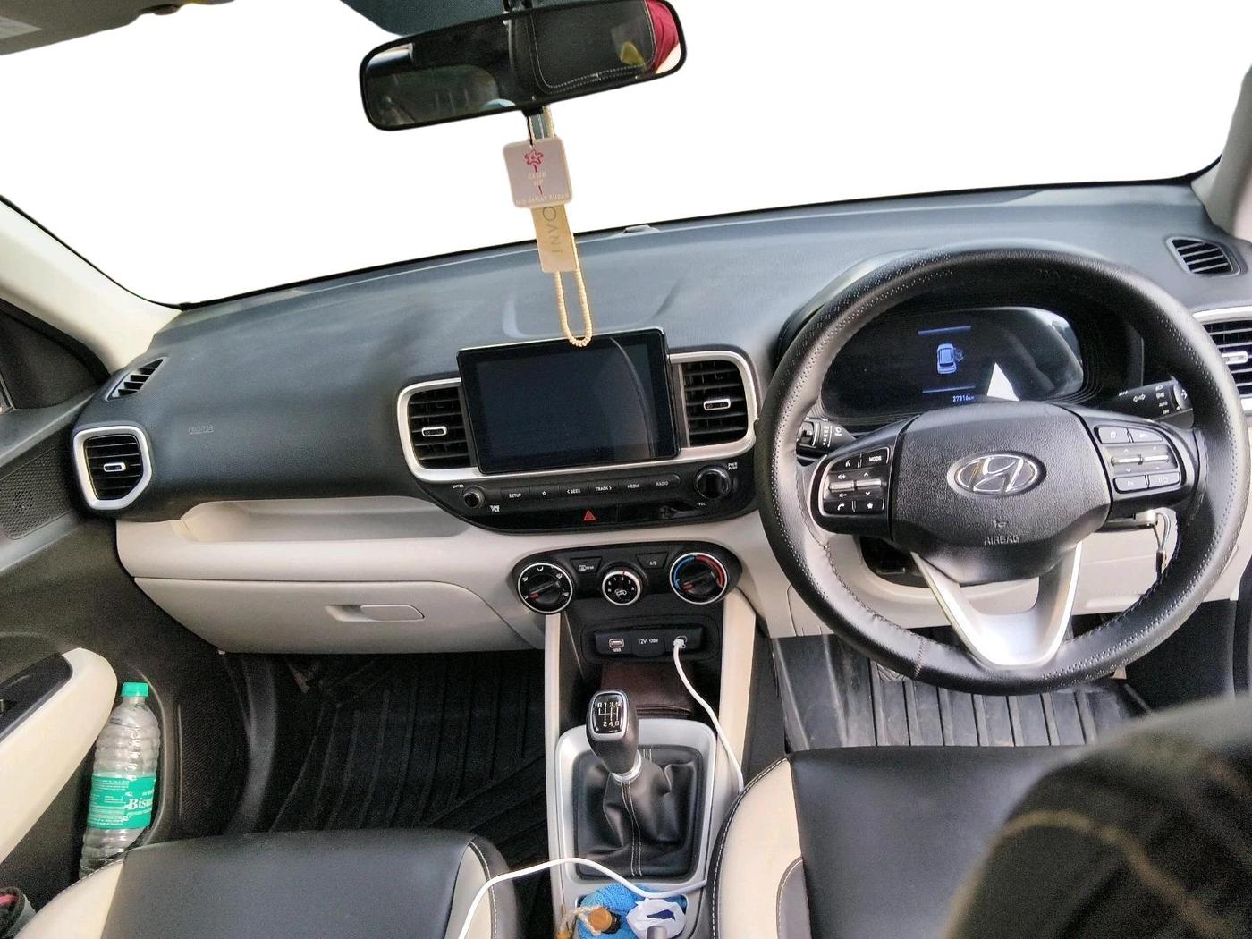 2024 Hyundai VENUE S (O) 1.0 Turbo MT, Petrol, Manual, 27,316 km, interior