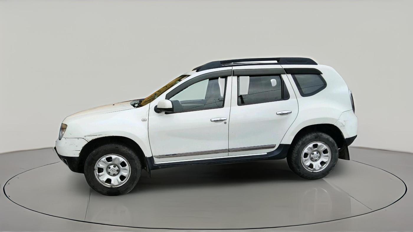 2014 Renault Duster 85 PS RXL DIESEL, Diesel, Manual, 1,77,876 km, exterior