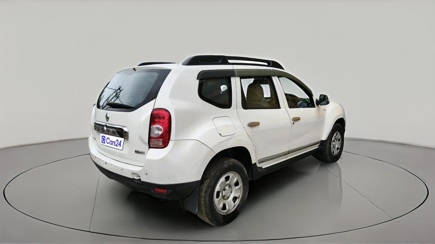 2014 Renault Duster 85 PS RXL DIESEL, Diesel, Manual, 1,77,876 km, exterior