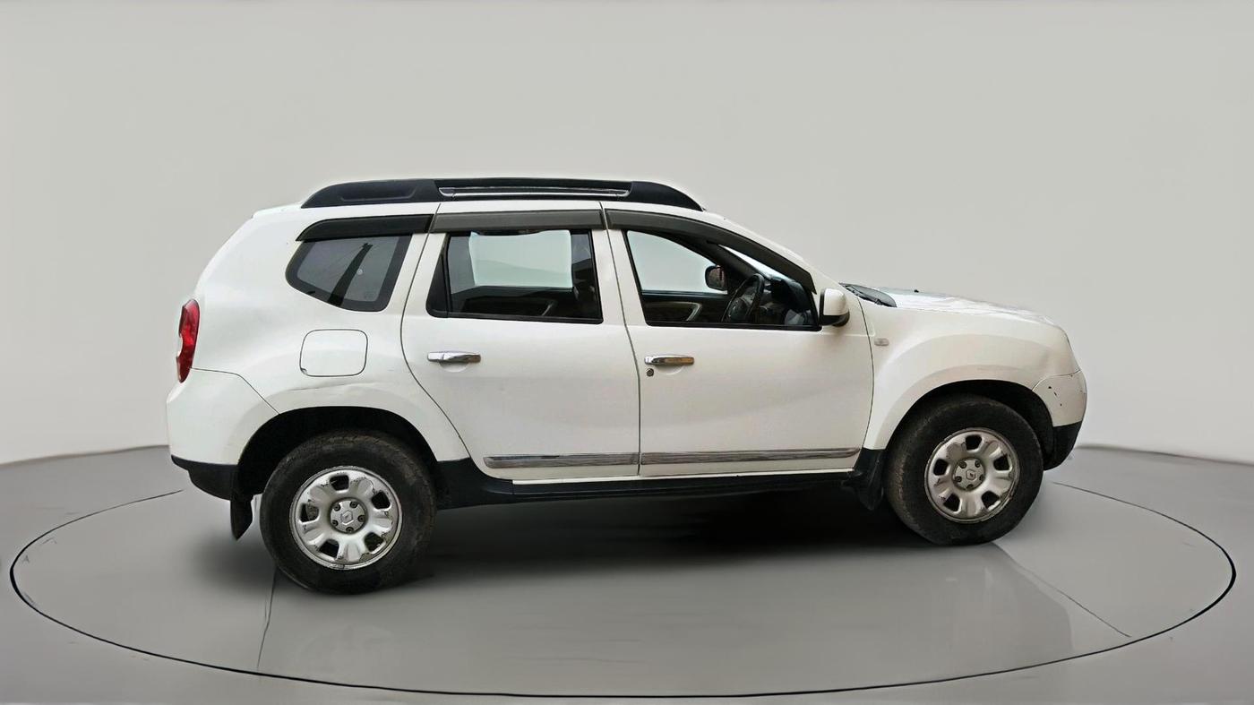 2014 Renault Duster 85 PS RXL DIESEL, Diesel, Manual, 1,77,876 km, exterior