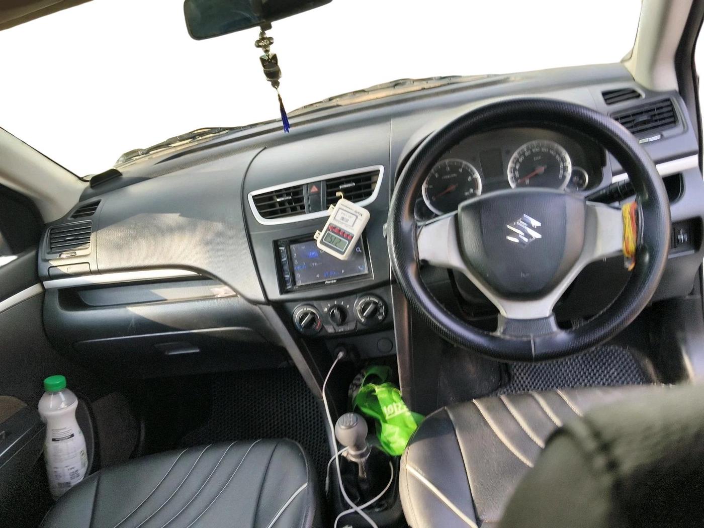2015 Maruti Swift VDI, Diesel, Manual, 1,63,375 km, interior