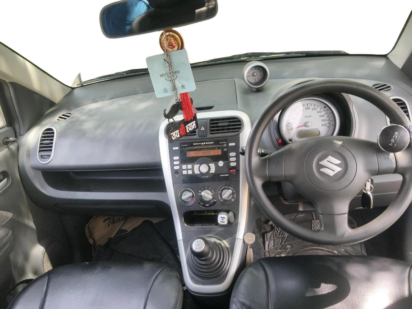 2011 Maruti Ritz VXI, CNG, Manual, 1,45,877 km, interior