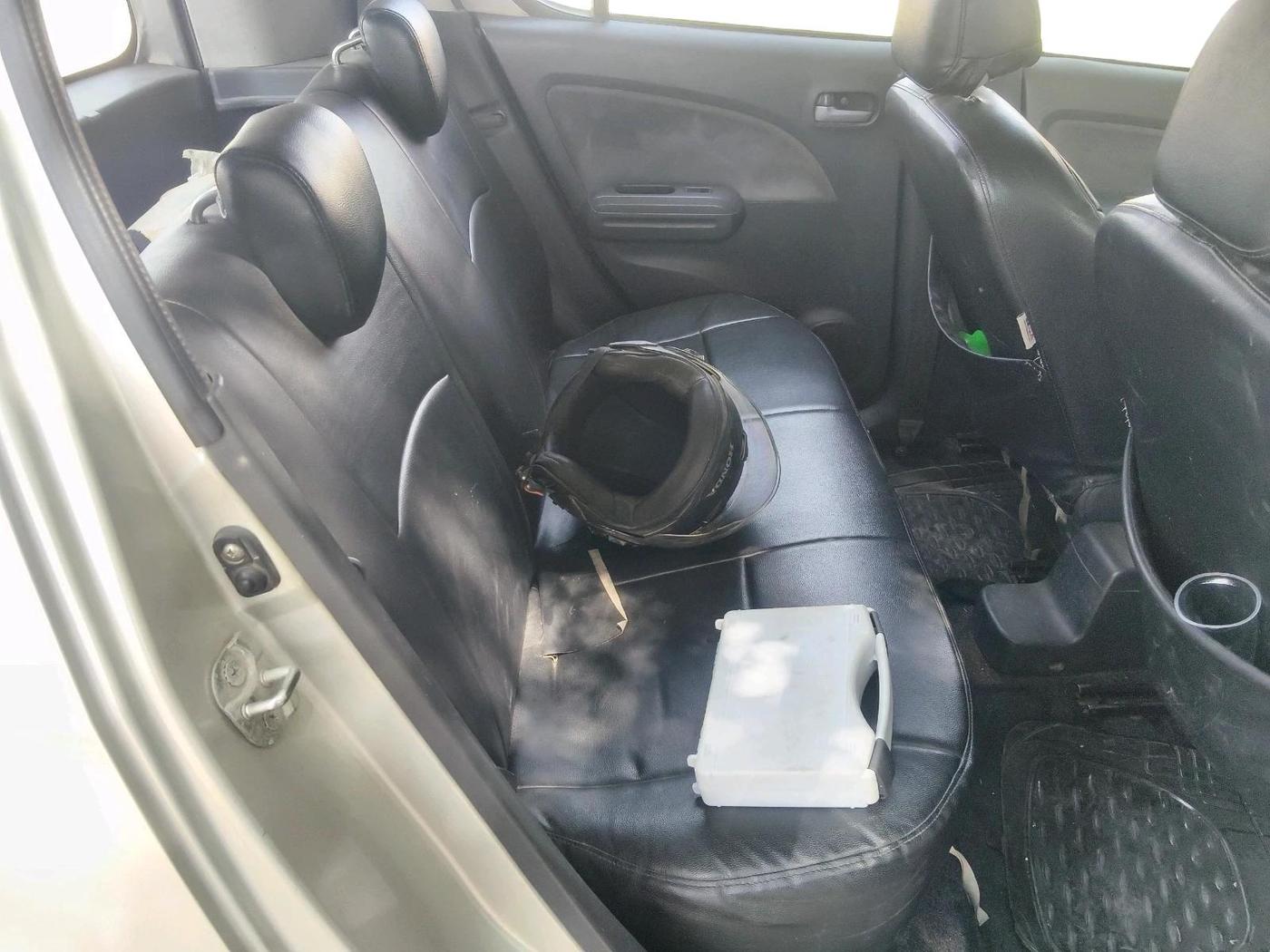 2011 Maruti Ritz VXI, CNG, Manual, 1,45,877 km, interior