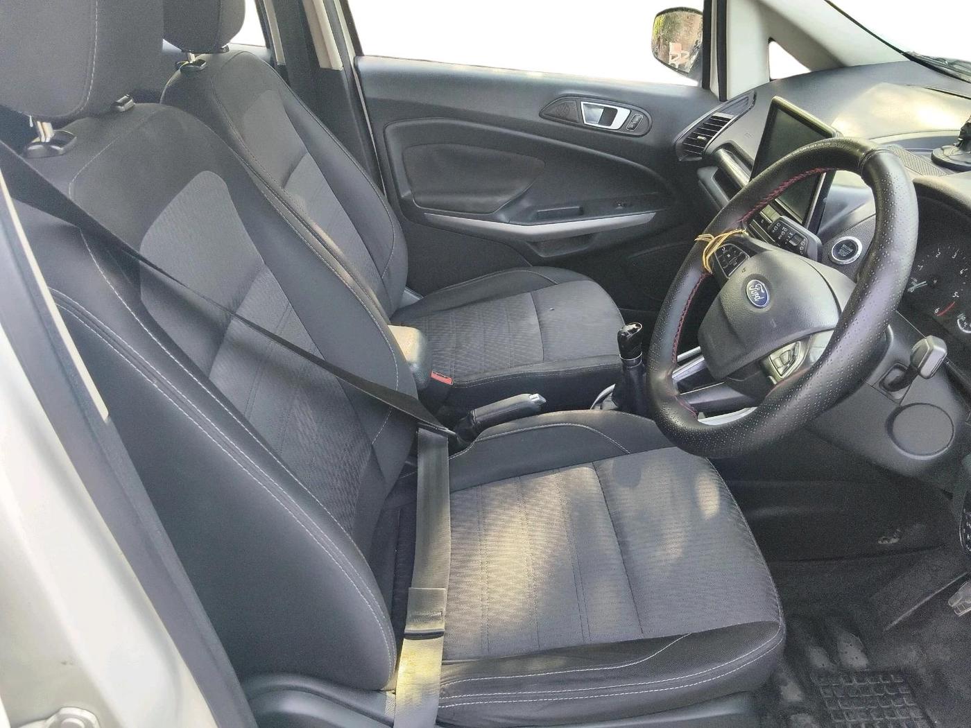 2018 Ford Ecosport TITANIUM 1.5L DIESEL, Diesel, Manual, 1,11,652 km, interior
