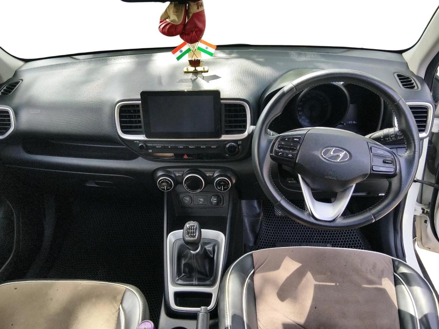 2019 Hyundai VENUE SX 1.4 CRDI, Diesel, Manual, 1,10,316 km, interior