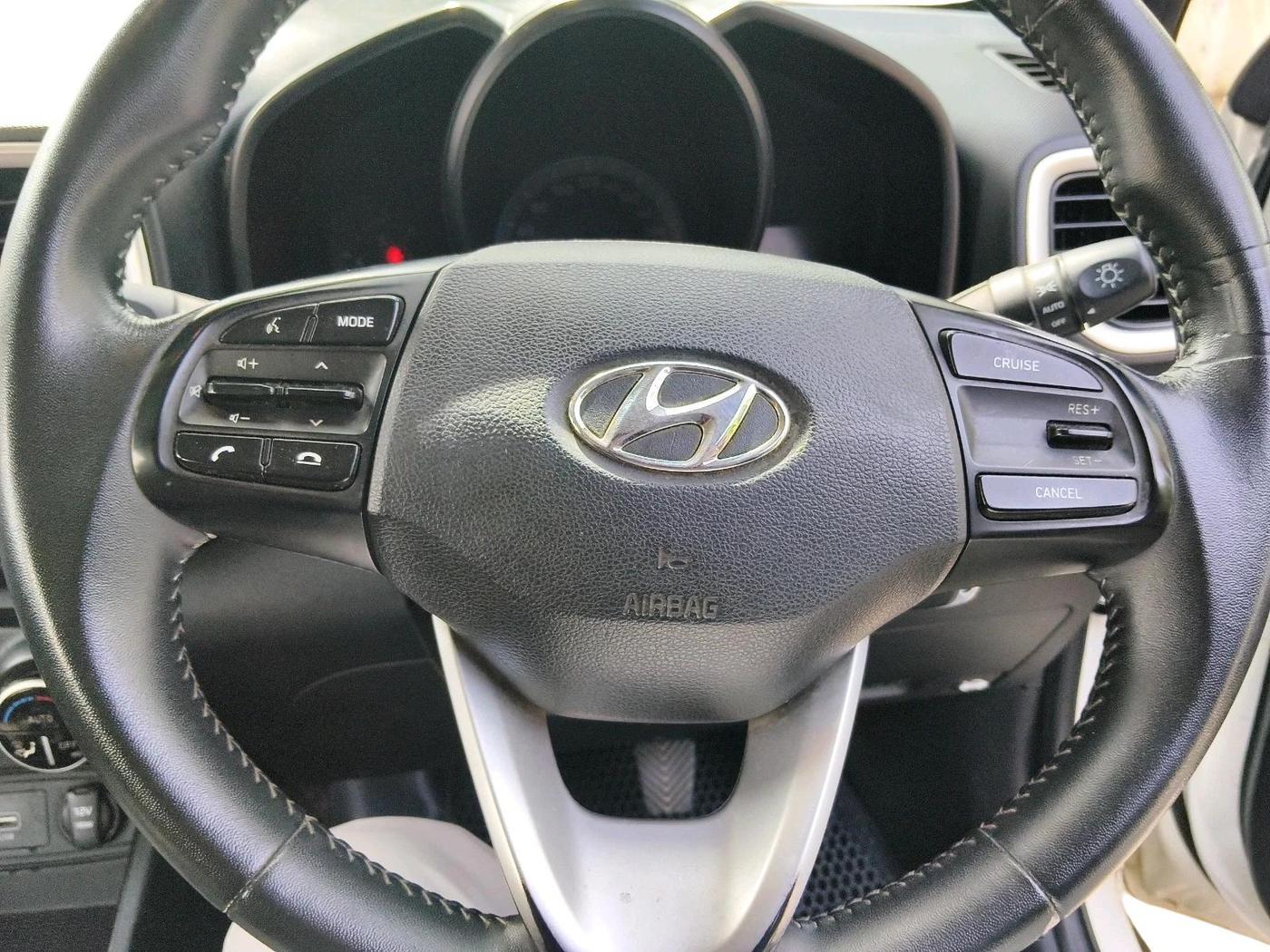 2019 Hyundai VENUE SX 1.4 CRDI, Diesel, Manual, 1,10,316 km, interior