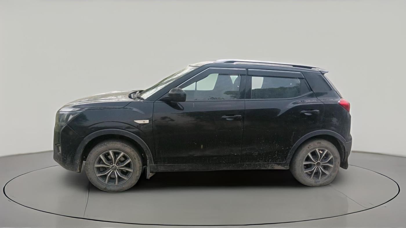 2021 Mahindra XUV300 W4 1.2 PETROL, Petrol, Manual, 85,430 km, exterior
