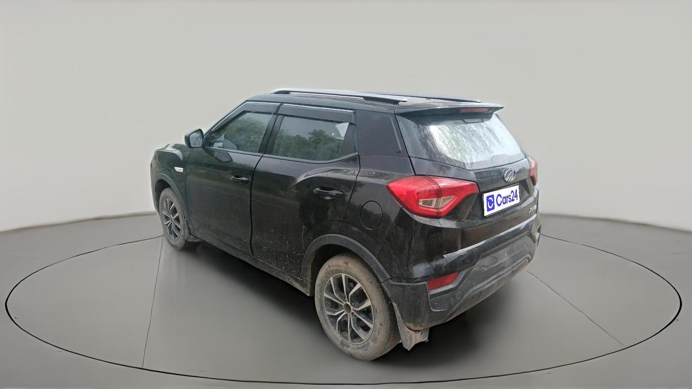 2021 Mahindra XUV300 W4 1.2 PETROL, Petrol, Manual, 85,430 km, exterior