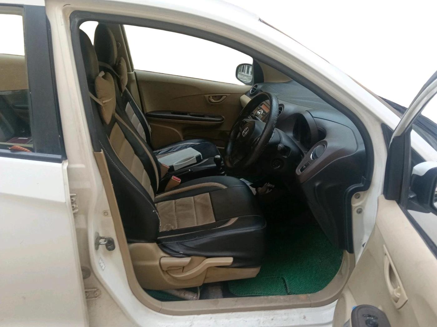 2013 Honda Amaze 1.5L I-DTEC S, Diesel, Manual, 1,01,153 km, interior