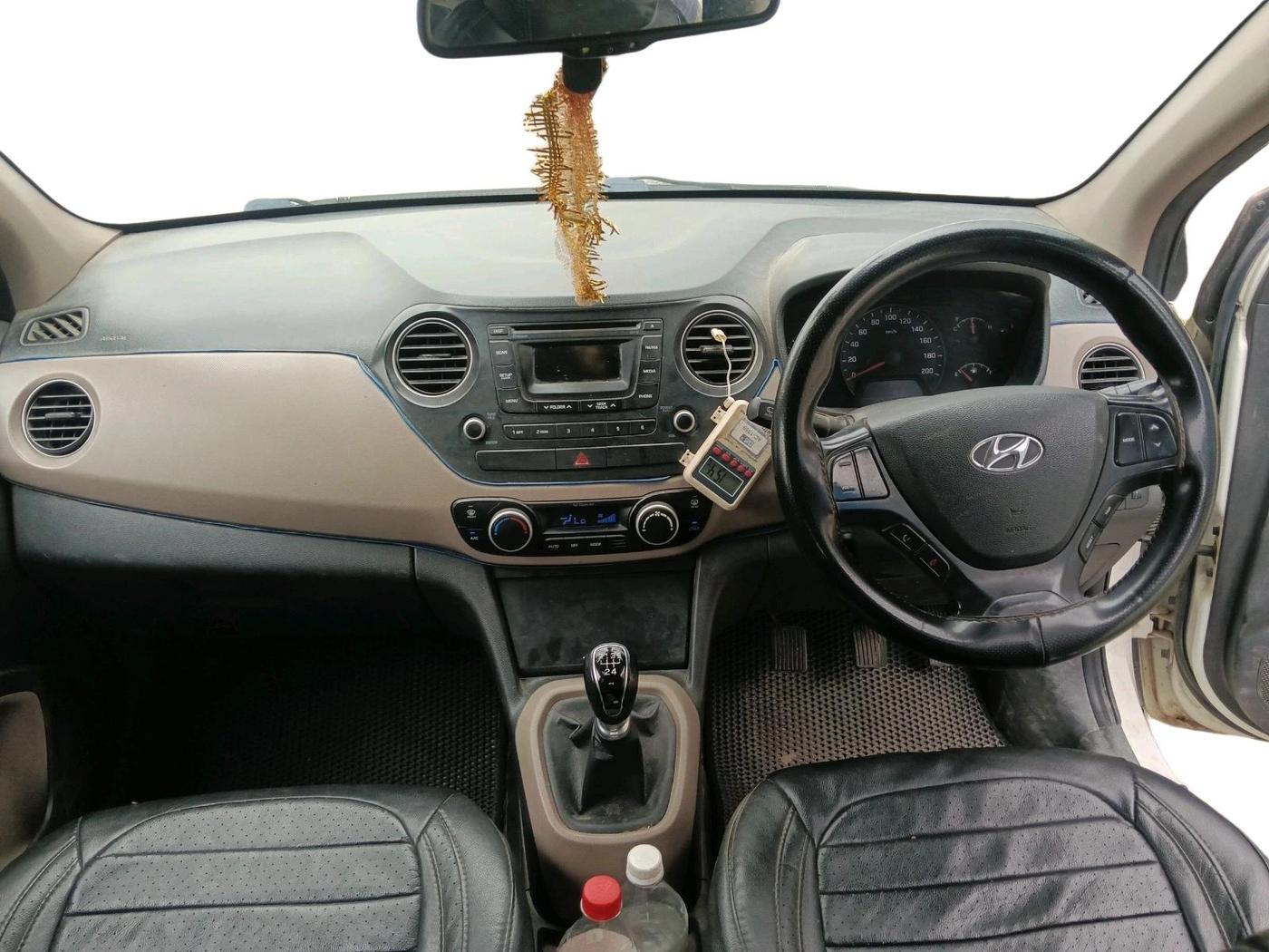 2014 Hyundai Xcent SX 1.1 CRDI, Diesel, Manual, 1,35,544 km, interior