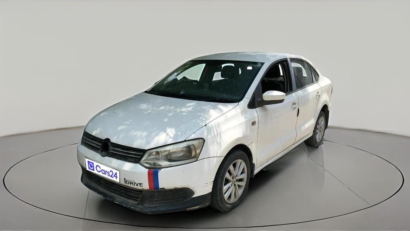 2011 Volkswagen Vento TRENDLINE DIESEL 1.6, Diesel, Manual, 1,02,337 km, exterior