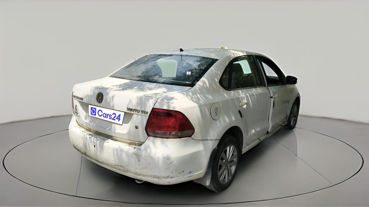2011 Volkswagen Vento TRENDLINE DIESEL 1.6, Diesel, Manual, 1,02,337 km, exterior