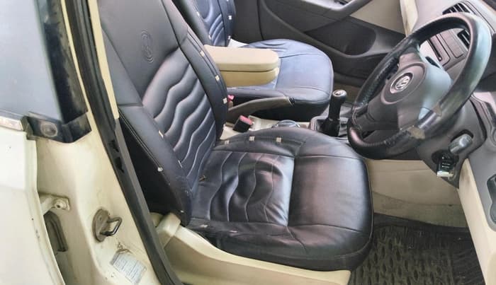 2011 Volkswagen Vento TRENDLINE DIESEL 1.6, Diesel, Manual, 1,02,337 km, interior
