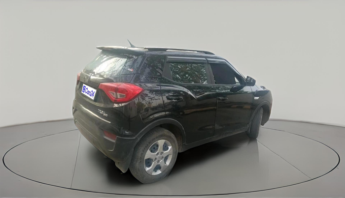 2023 Mahindra XUV300 W6 1.2 PETROL, Petrol, Manual, 15,436 km, exterior