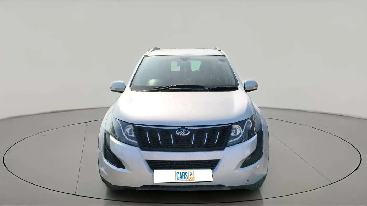 2017 Mahindra XUV500 W6 1.99, Diesel, Manual, 62,255 km, exterior