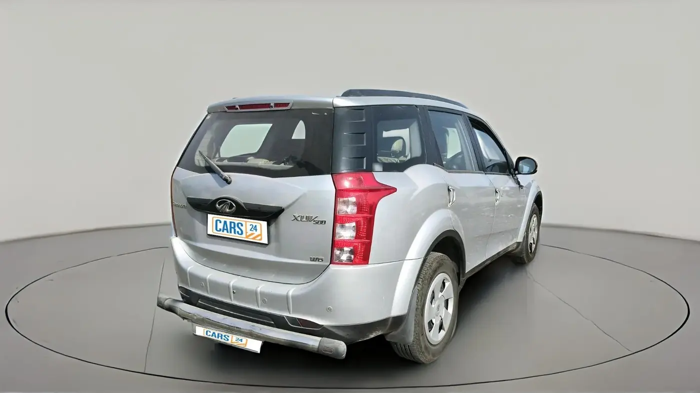 2017 Mahindra XUV500 W6 1.99, Diesel, Manual, 62,255 km, exterior