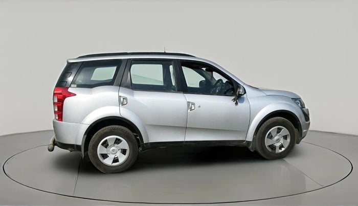 2017 Mahindra XUV500 W6 1.99, Diesel, Manual, 62,239 km, exterior