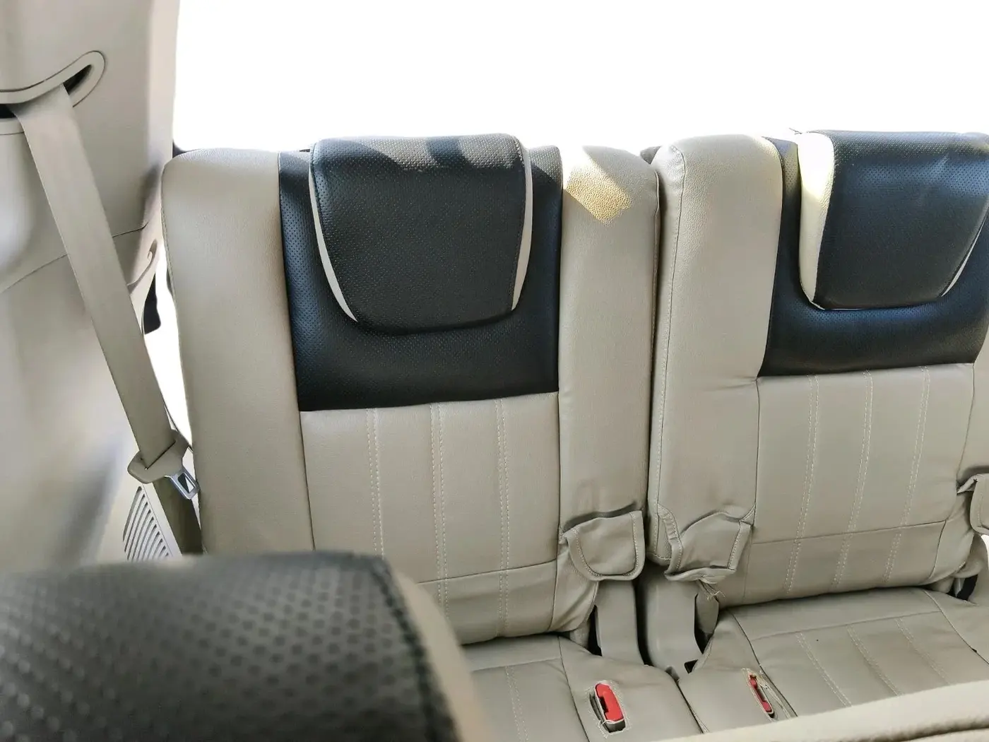 2017 Mahindra XUV500 W6 1.99, Diesel, Manual, 62,255 km, interior