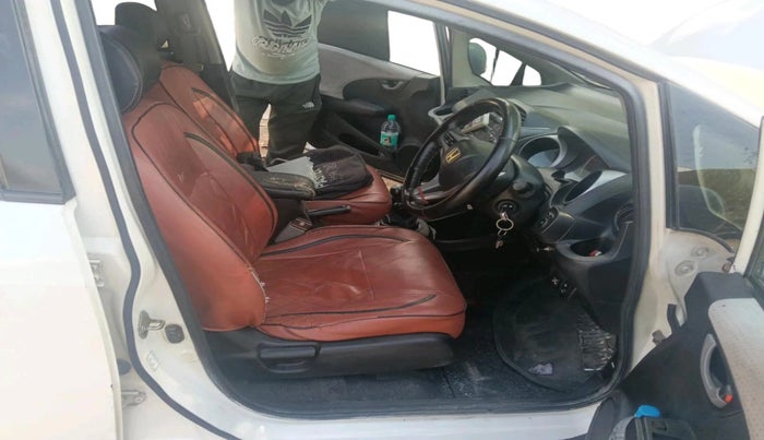 2010 Honda Jazz 1.2L I-VTEC BASE, CNG, Manual, 1,22,533 km, interior