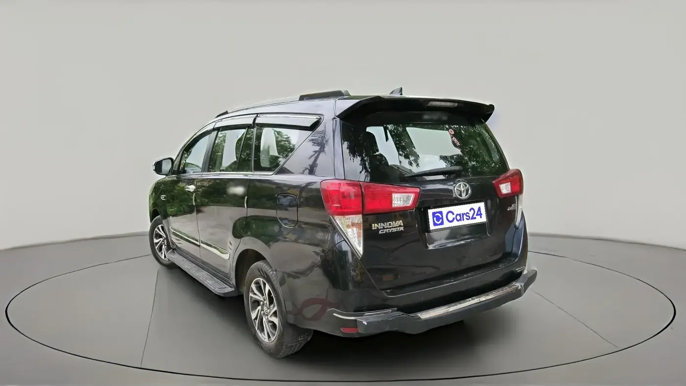 2021 Toyota Innova Crysta 2.4 G 7 STR, Diesel, Manual, 96,000 km, exterior