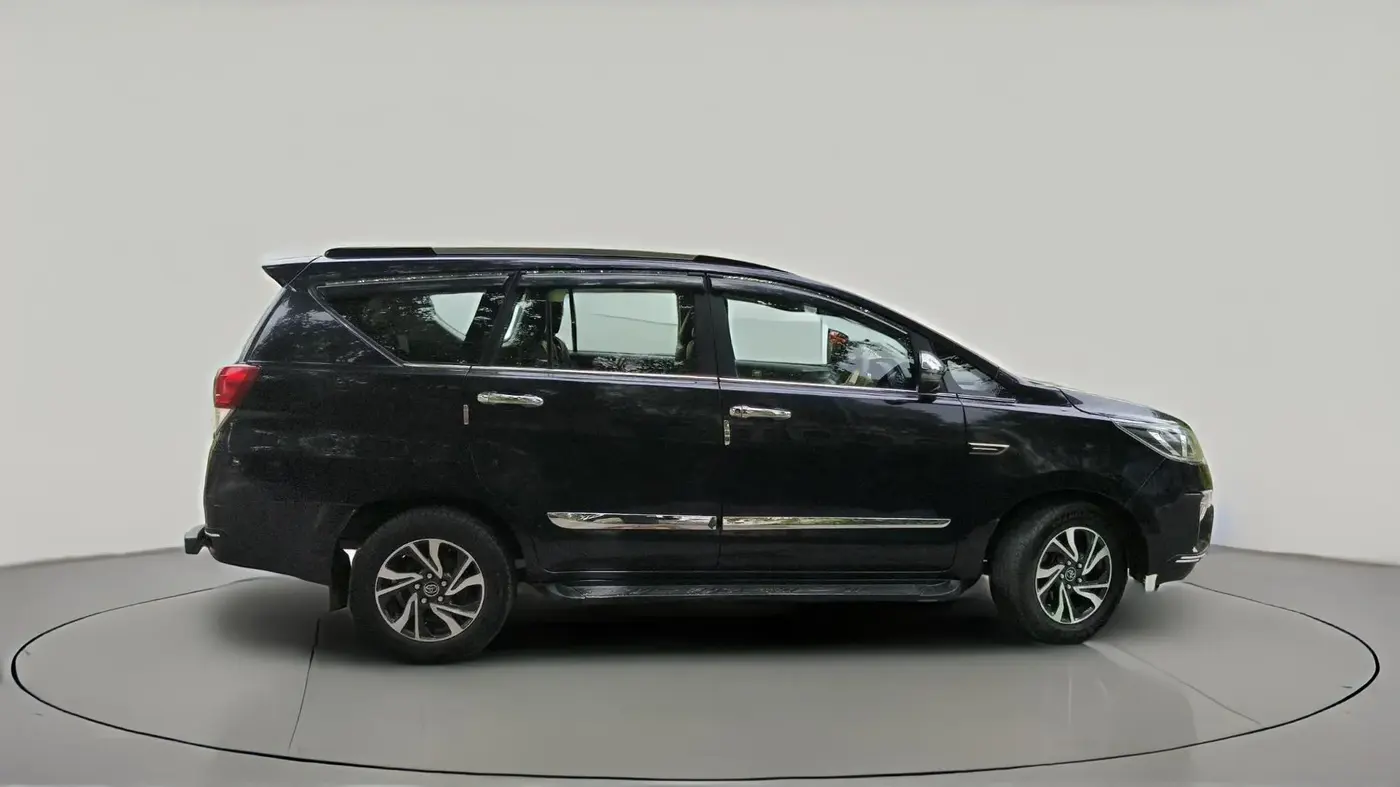 2021 Toyota Innova Crysta 2.4 G 7 STR, Diesel, Manual, 96,000 km, exterior