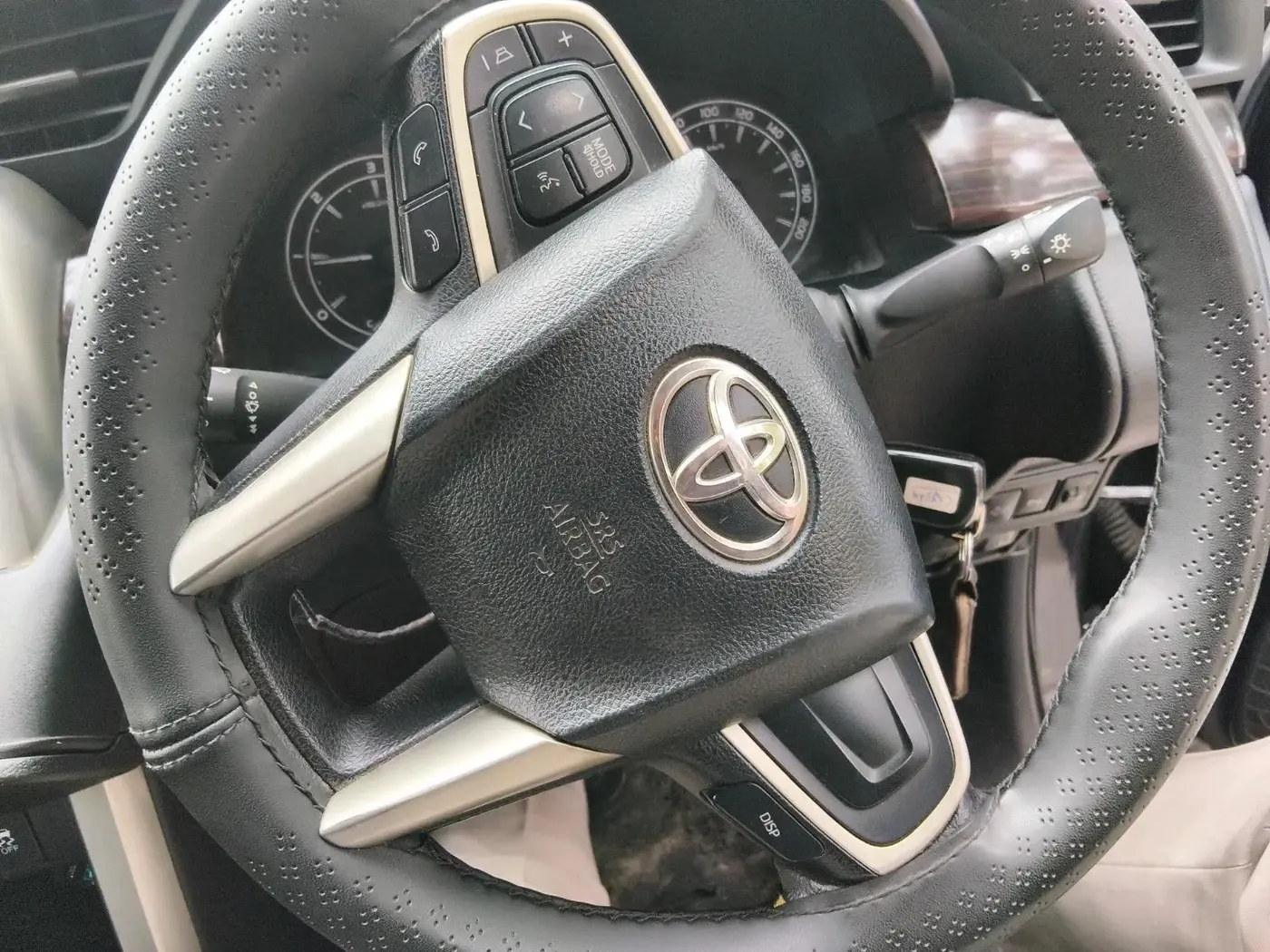 2021 Toyota Innova Crysta 2.4 G 7 STR, Diesel, Manual, 96,000 km, interior