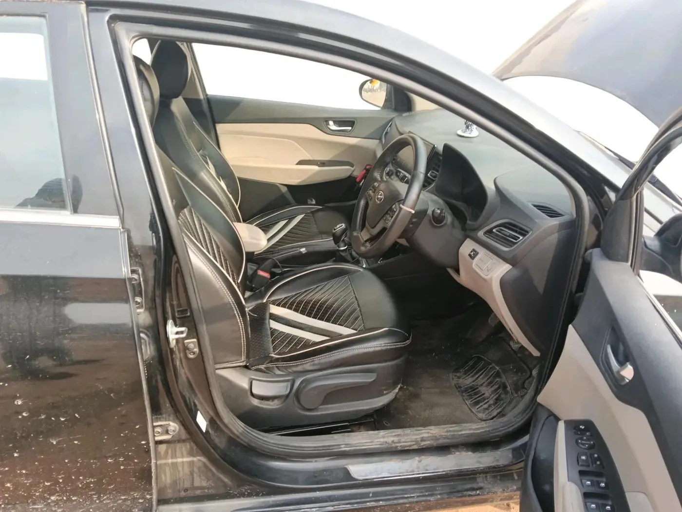 2022 Hyundai Verna SX 1.5 VTVT, CNG, Manual, 48,712 km, interior