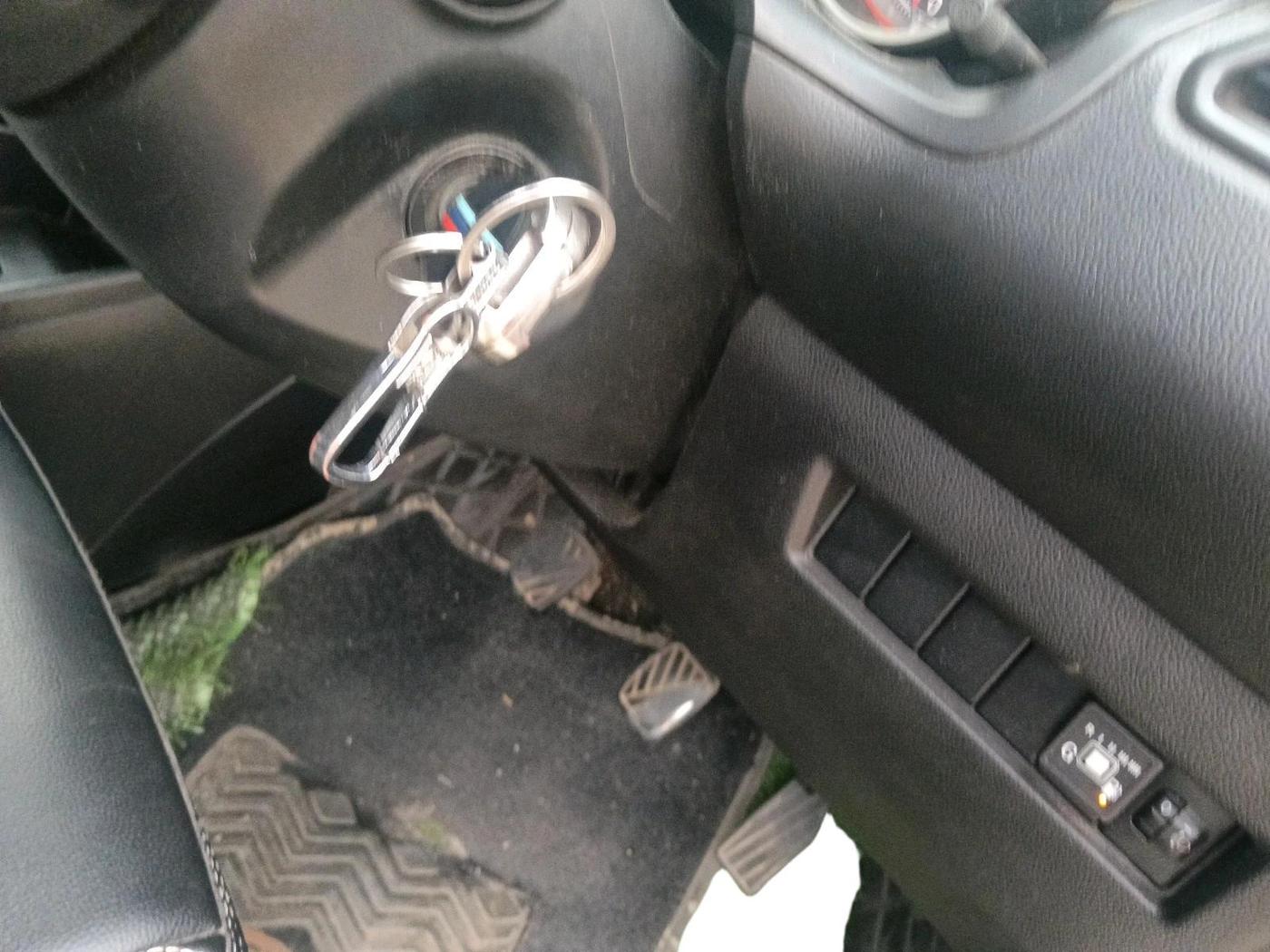 2019 Maruti Swift VXI, CNG, Manual, 1,12,445 km, interior
