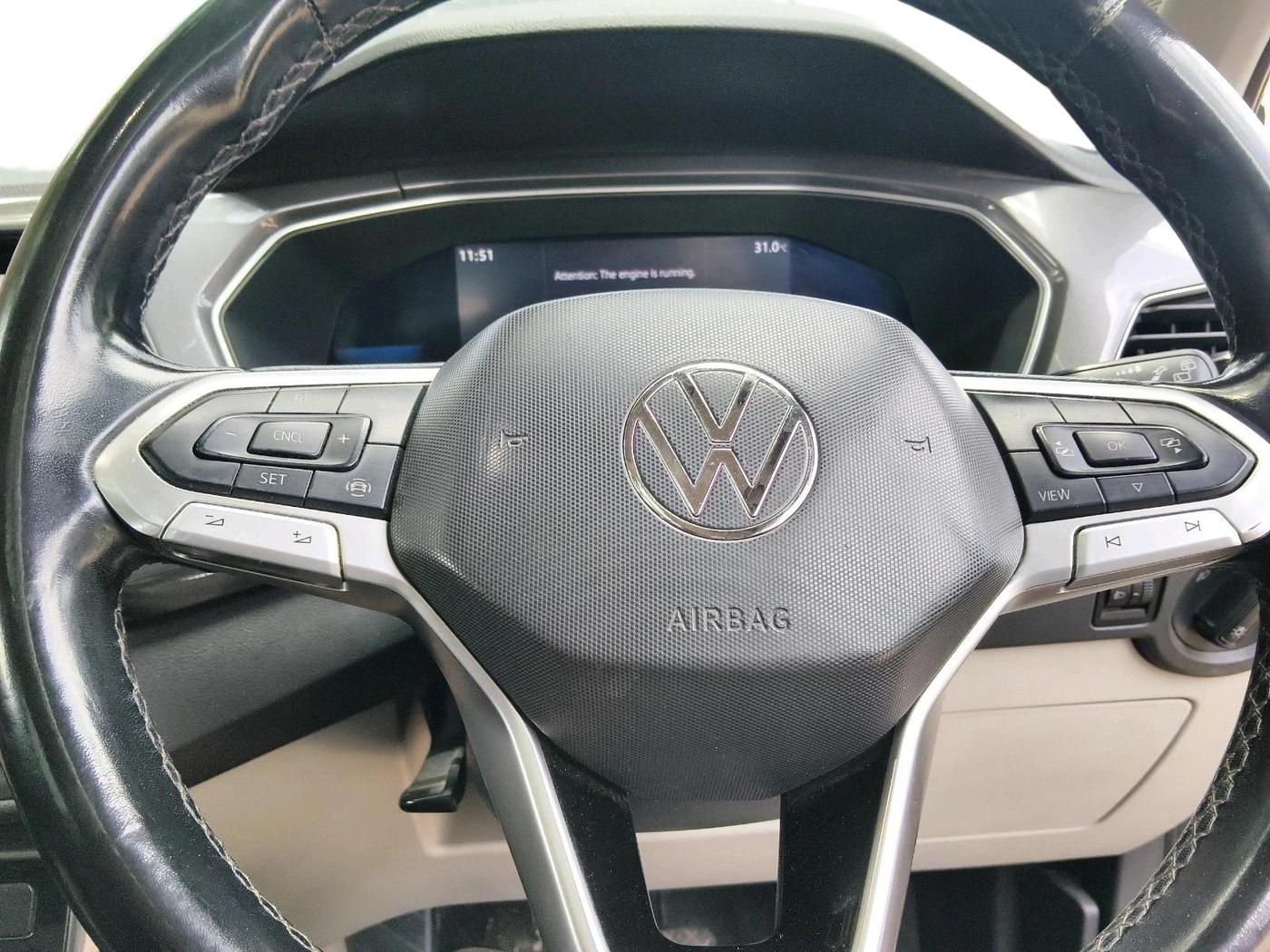 2022 Volkswagen TAIGUN TOPLINE 1.0 TSI MT, Petrol, Manual, 77,323 km, interior