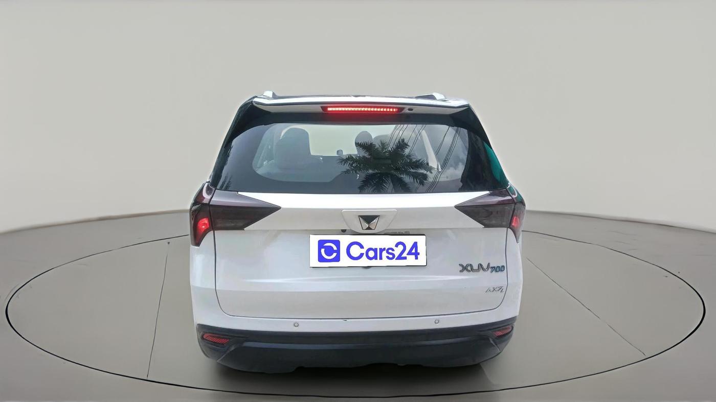 2023 Mahindra XUV700 MX D MT 5 STR, Diesel, Manual, 30,140 km, exterior